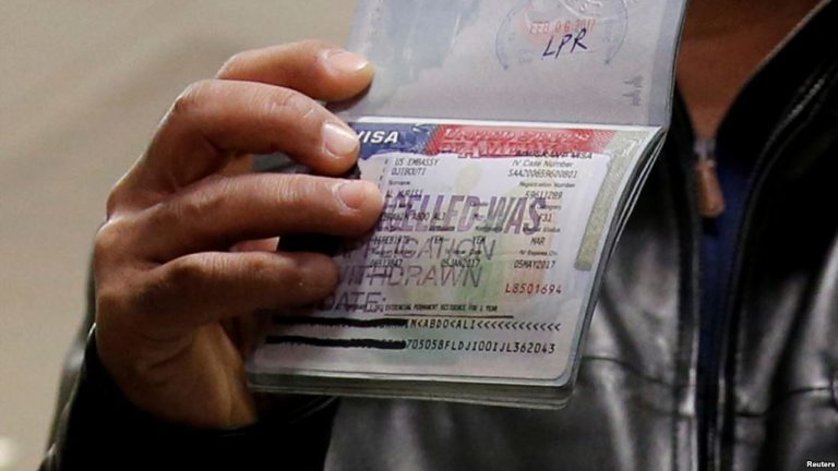 Vì sao hàng nghìn người Việt ở lại Mỹ dù quá hạn visa?