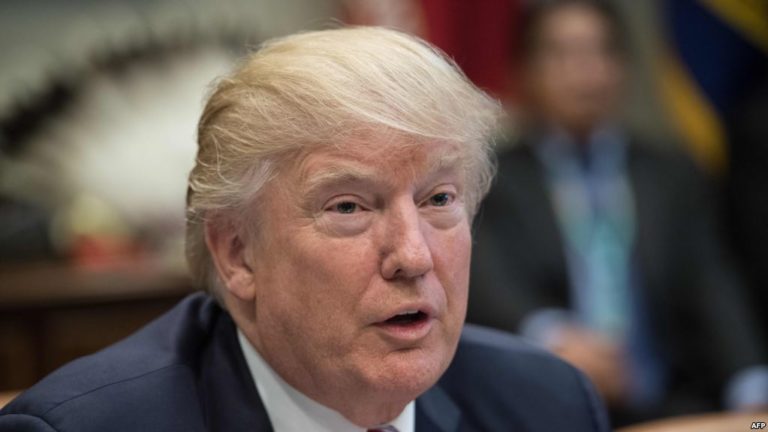 Trump: Sẽ có bất ngờ về dự luật chăm sóc sức khỏe