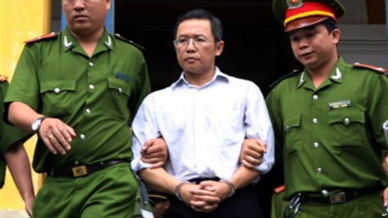 ‘Pháp không thể can thiệp’ vụ trục xuất ông Hoàng?