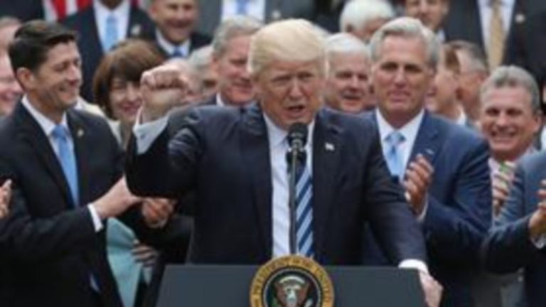 Mỹ: Nỗ lực ‘quật ngã’ Obamacare thất bại tại Thượng viện