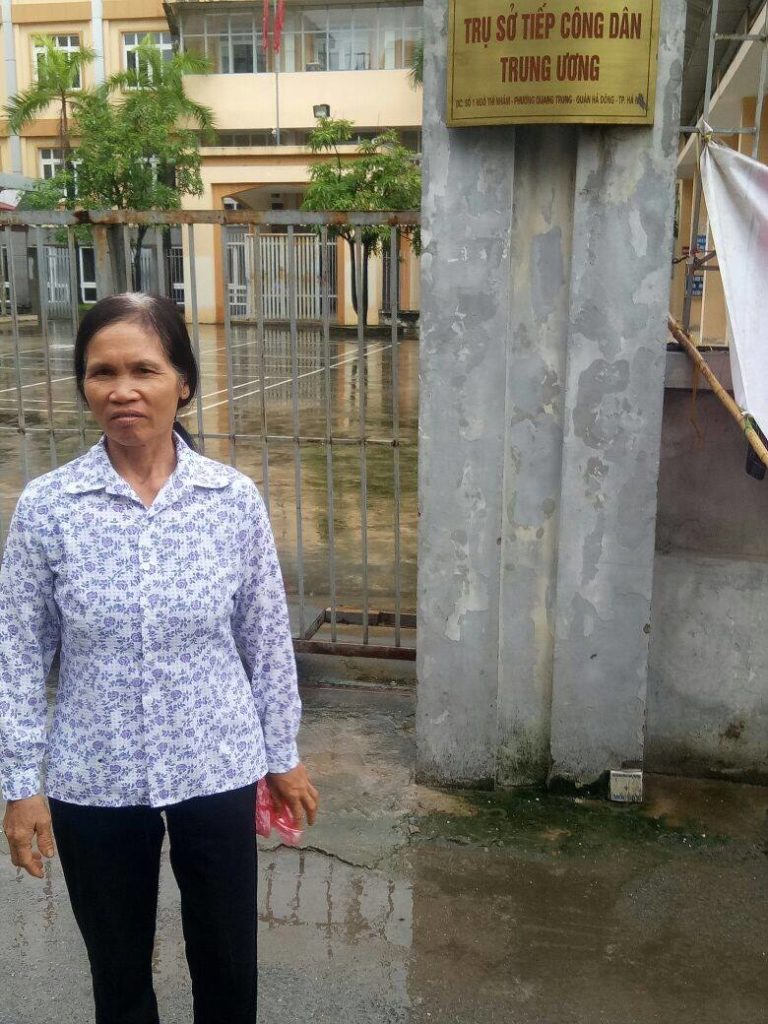   NÔNG DÂN ĐỒNG TÂM DÙNG LUẬT ĐẬP TAN ÂM MƯU TIẾP TAY CƯỚP ĐẤT và TIẾP TỤC HÃM HẠI NGƯỜI DÂN ĐỒNG TÂM CHỐNG THAM NHŨNG, CỦA THANH TRA HÀ NỘI