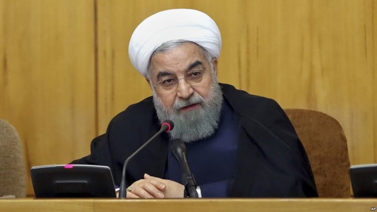 Iran tuyên bố sẽ đáp trả biện pháp chế tài mới của Mỹ Iran tuyên bố sẽ đáp trả biện pháp chế tài mới của Mỹ