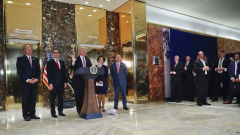 Dự án Tháp Trump tại Nga ra đời trong lúc Trump tranh cử?