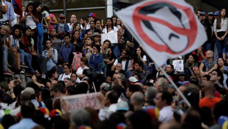Venezuela: Chính trường rối ren sau kết quả bầu cử Quốc Hội Lập Hiến Venezuela: Chính trường rối ren sau kết quả bầu cử Quốc Hội Lập Hiến