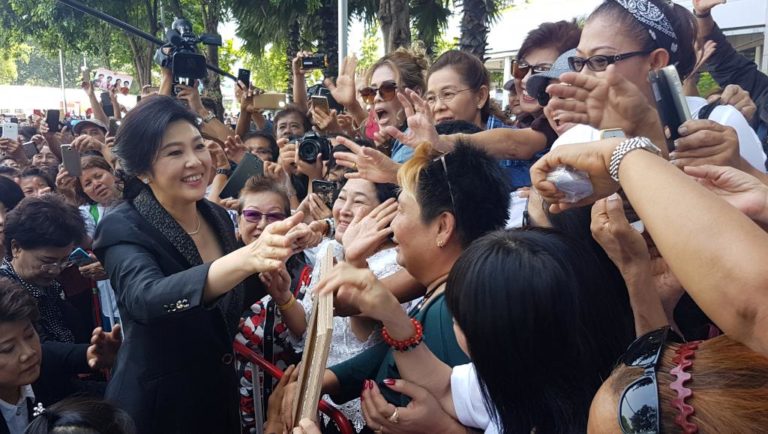 Tướng Thái Lan : Yingluck Shinawatra lừa được giám sát để bỏ trốn