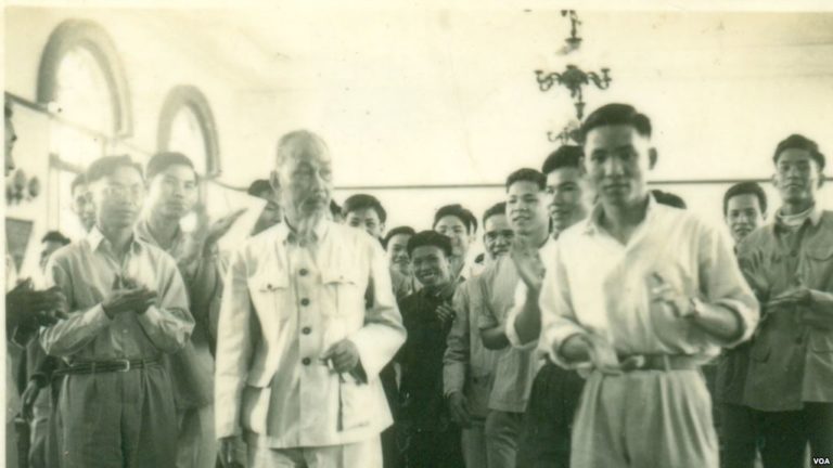 Hồ Chí Minh dưới góc nhìn của một cựu phiên dịch thân cận
