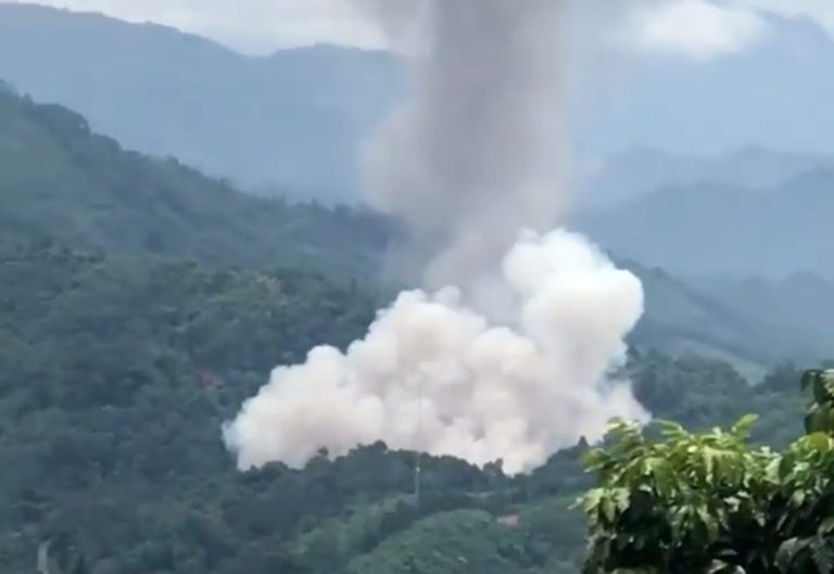 Nổ kho chứa tang vật vũ khí của công an Hà Giang Nổ kho chứa tang vật vũ khí của công an Hà Giang