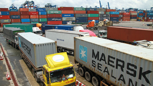 Tạm giam một công chức hải quan vụ ‘mất tích’ hơn 200 container Tạm giam một công chức hải quan vụ ‘mất tích’ hơn 200 container