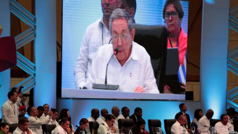 Cuba chuyển tiếp quyền lực, nhà Castro sắp ra đi? Cuba chuyển tiếp quyền lực, nhà Castro sắp ra đi?