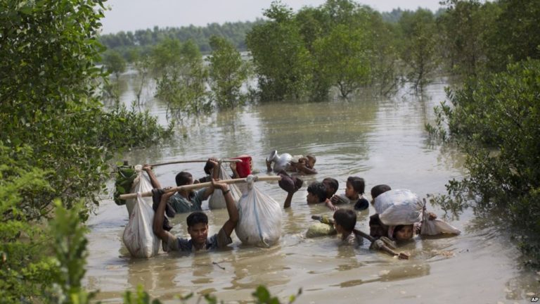 Suu Kyi dưới áp lực về vấn đề người Rohingya Suu Kyi dưới áp lực về vấn đề người Rohingya