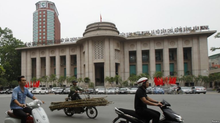 Báo cáo: Ngân hàng Nhà nước vi phạm về giám sát, phòng chống tham nhũng Báo cáo: Ngân hàng Nhà nước vi phạm về giám sát, phòng chống tham nhũng