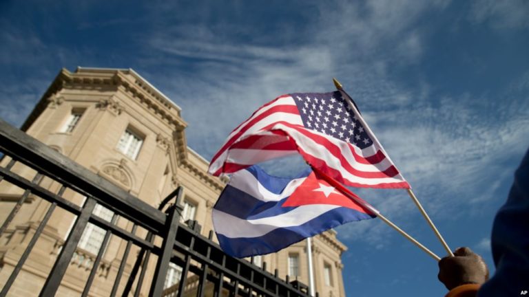 Mỹ yêu cầu Cuba cắt 15 nhân viên ngoại giao tại Washington