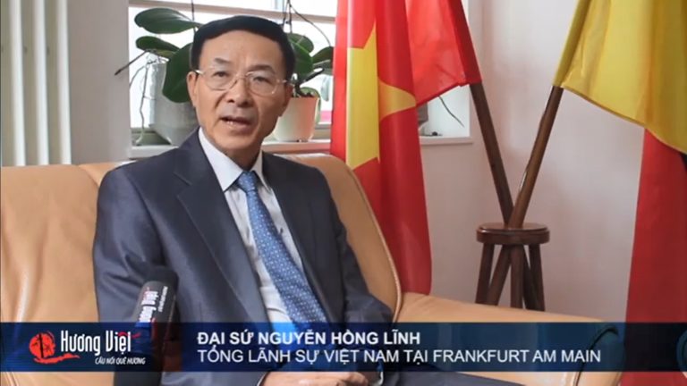Đại sứ Nguyễn Hồng Lĩnh khẳng định một cách kỳ lạ rằng tất cả hộ chiếu do cơ quan ông cấp đều là hộ chiếu thật Đại sứ Nguyễn Hồng Lĩnh khẳng định một cách kỳ lạ rằng tất cả hộ chiếu do cơ quan ông cấp đều là hộ chiếu thật