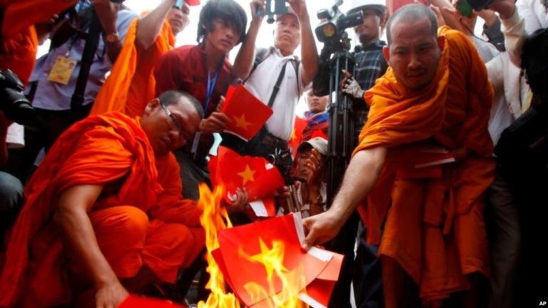 Campuchia thu hồi quyền công dân 70.000 người, đa số gốc Việt