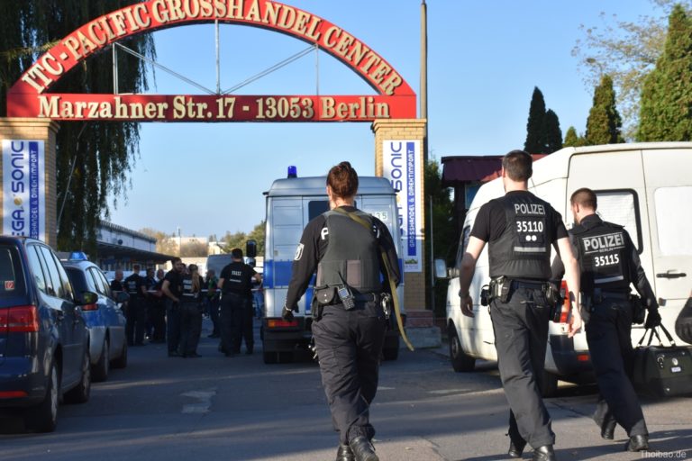 Vì sao cảnh sát đặc nhiệm Đức bao vây Trung tâm thương mại của người Việt Nam ở Berlin?