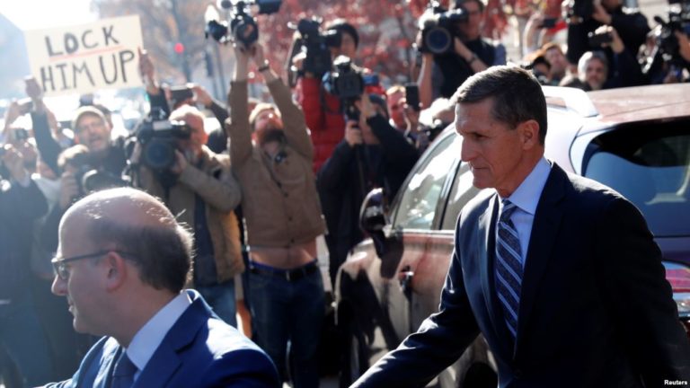 Cựu cố vấn an ninh quốc gia Michael Flynn nhận tội khai man với FBI Cựu cố vấn an ninh quốc gia Michael Flynn nhận tội khai man với FBI