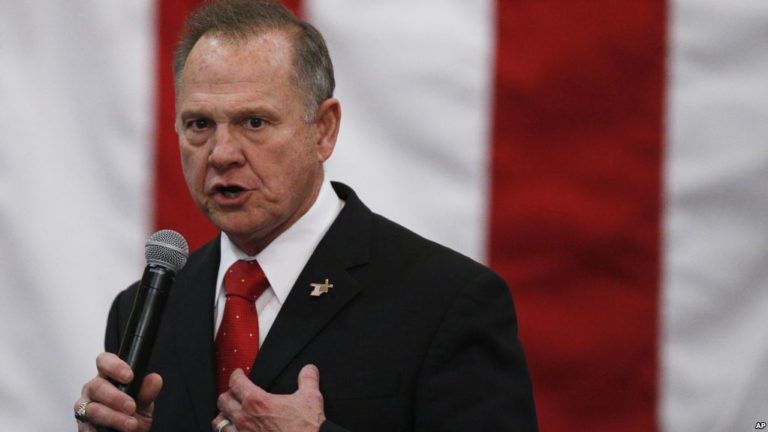 Thất cử trong cuộc đua vào Thượng viện, Roy Moore khiếu nại