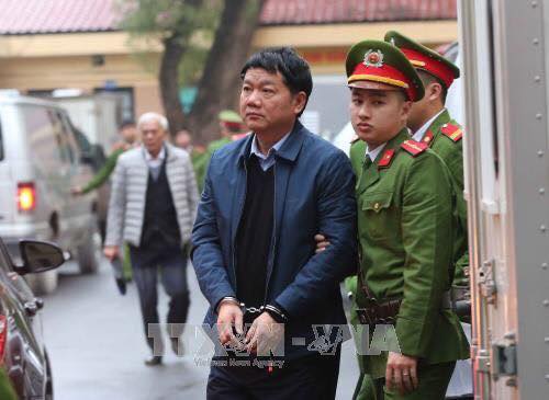 Nghe tin ngày “đại án” Nghe tin ngày “đại án”