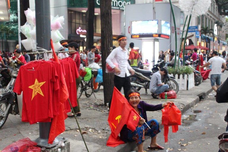 NẾU ĐẢNG TA BIẾT ĐỔI THAY NHƯ BÓNG ĐÁ, NẾU ĐẢNG TA BIẾT ĐỔI THAY NHƯ BÓNG ĐÁ,