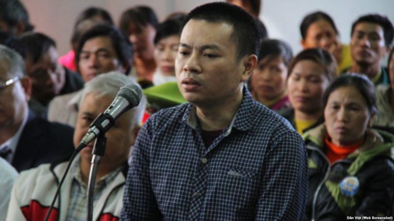 Hỗn loạn sau khi tòa tuyên tử hình ‘người nông dân cầm súng’ ở Đắk Nông