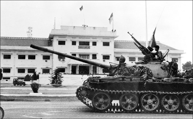 Xứ “Thiên đường” và “cuộc giải phóng”