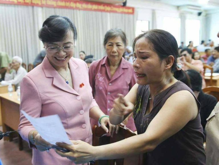 Bí mật! Bí mật!