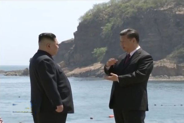 Kim Jong-un “mạo hiểm” ngồi máy bay đến Trung Quốc để tìm sự bảo hộ? Kim Jong-un “mạo hiểm” ngồi máy bay đến Trung Quốc để tìm sự bảo hộ?