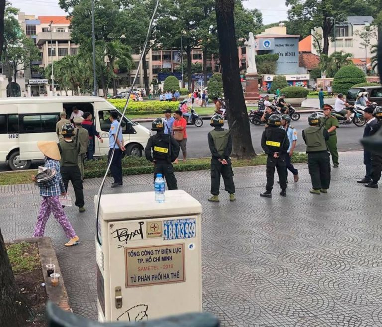 TỬ HUYỆT TỬ HUYỆT