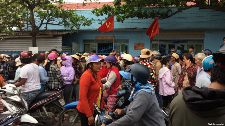 Bình Thuận: Người dân đòi công lý cho người biểu tình bị đánh thổ huyết