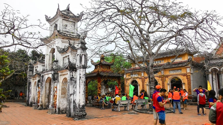 Đừng đem tiền đồn đổi lấy đặc khu Đừng đem tiền đồn đổi lấy đặc khu
