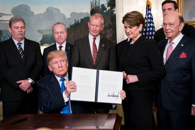 TT Trump sắp công bố kế hoạch đánh thuế 200 tỷ USD hàng Trung Quốc