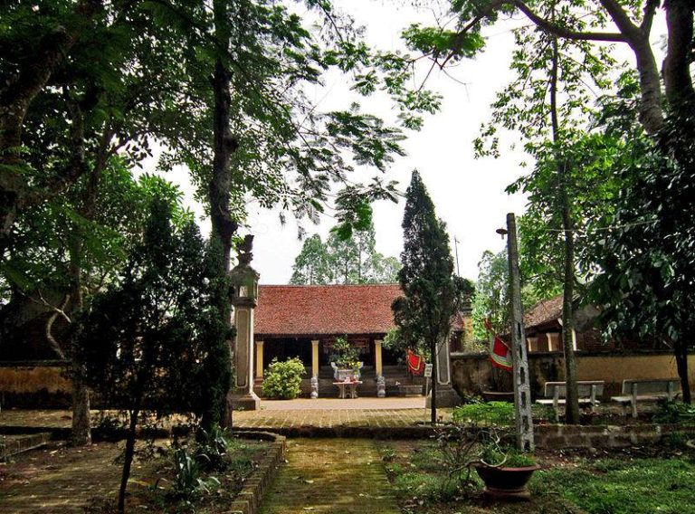 NHỮNG TỘI ÁC ĐƯỢC THẦN THÁNH HÓA NHỮNG TỘI ÁC ĐƯỢC THẦN THÁNH HÓA
