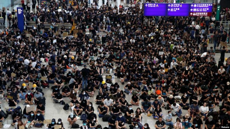 Biểu tình Hong Kong và những điều thú vị!