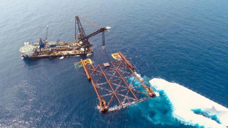 BÃI TƯ CHÍNH VÀ CHÂN ĐẾ GIÀN KHOAN NẶNG 14.000 TẤN