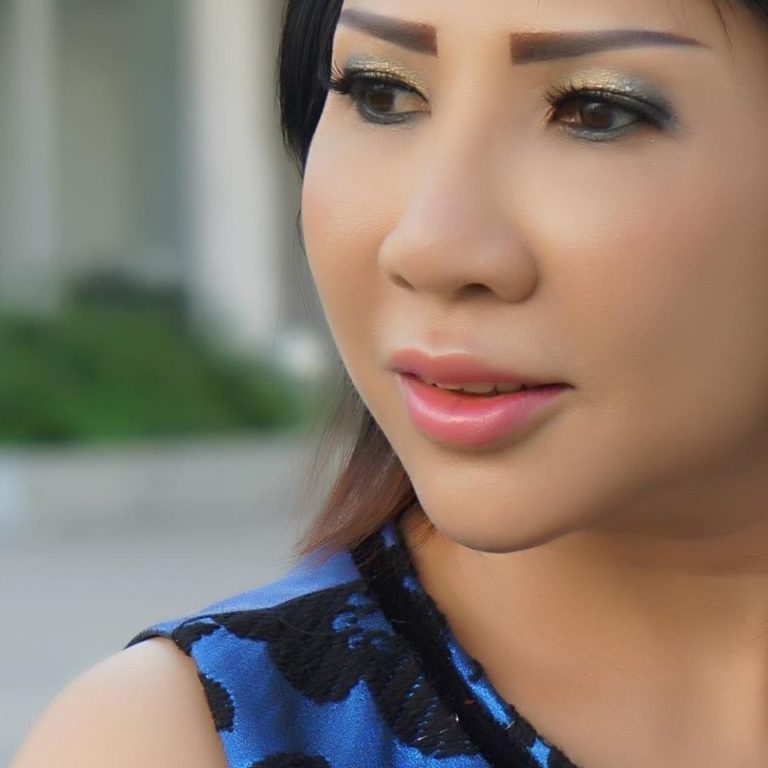 ĐỪNG QUÊN HÔN… .