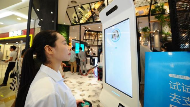 Công nghệ nhận diện khuôn mặt TQ ‘vượt mặt’ Amazon, IBM Công nghệ nhận diện khuôn mặt TQ ‘vượt mặt’ Amazon, IBM