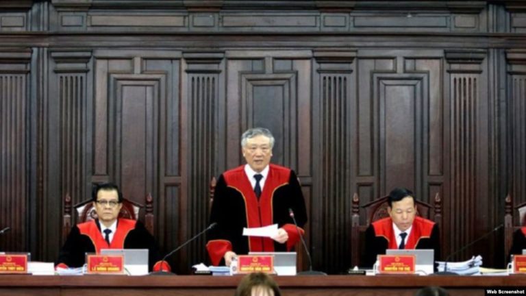 Còn xây dựng chủ nghĩa xã hội thì đừng mơ công lý