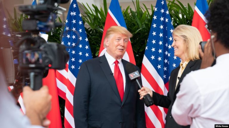 Vụ VOA bị TT Trump chỉ trích: Đài do chính phủ tài trợ không có nghĩa phải loan tin chính phủ chấp thuận