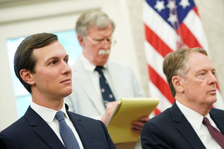 John Bolton: Vụ bê bối về chính sách Trung Quốc của Trump