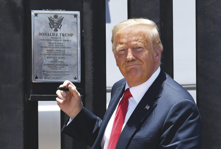 Tòa Kháng Án: TT Trump phạm luật khi dùng ngân sách quốc phòng để xây tường