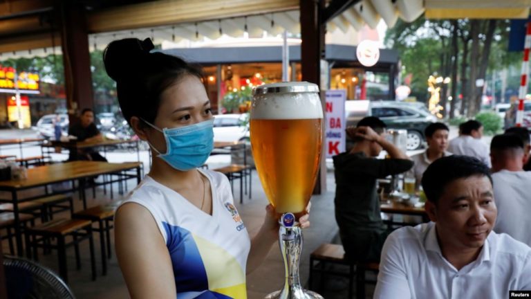 Mỹ-Việt không còn du khách qua lại vì Covid-19