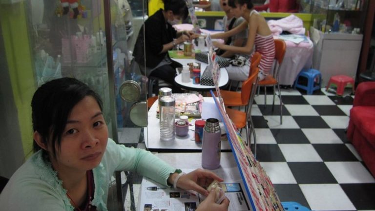 Mâu thuẫn sắc tộc trong đại dịch đòi hỏi hành động từ Chính phủ Mâu thuẫn sắc tộc trong đại dịch đòi hỏi hành động từ Chính phủ