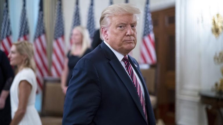 Phe Dân chủ điều tra Trump và Tổng Bưu tá trưởng DeJoy vì nghi vấn đàn áp cử tri qua thư