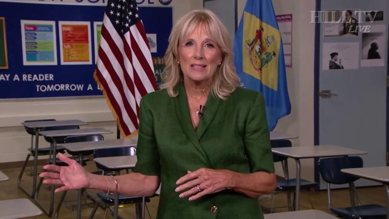 Jill Biden: Nhà Giáo Trở Thành Đệ Nhất Phu Nhân?