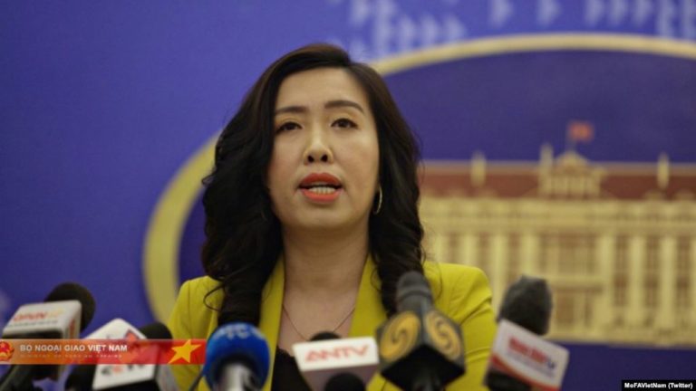 Việt Nam lên tiếng vụ Đại sứ quán Mỹ thay ảnh bản đồ không có Hoàng Sa – Trường Sa