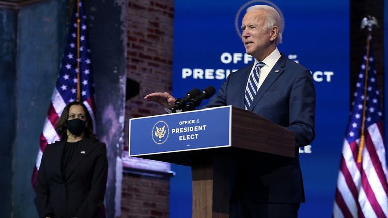 Gần 80% người Mỹ nói rằng Biden đã thắng Nhà Trắng, phớt lờ việc Trump từ chối nhượng bộ: Reuters