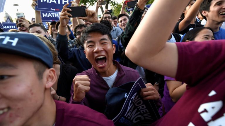 BẦU CHO BIDEN, CỨU LẤY NƯỚC MỸ!
