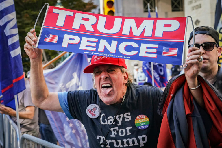 Về Donald Trump và cuộc bầu cử Mỹ Về Donald Trump và cuộc bầu cử Mỹ