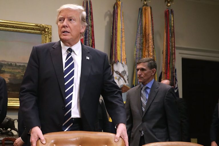 TRUMP TUÔN RA KẾ HOẠCH ĐẢO CHÁNH ĐIÊN RỒ ĐẾN NỖI NGAY CẢ RUDY GIULIANI CŨNG KINH HOÀNG