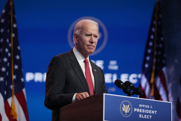 Trump tước đi những công cụ có khả năng giúp Biden thúc đẩy nền kinh tế Trump tước đi những công cụ có khả năng giúp Biden thúc đẩy nền kinh tế
